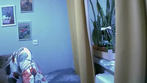 Snapshot of sea_dream chatting on 11-18-25, 04:50 SEA Dream online show from 11-18-25, 04:50