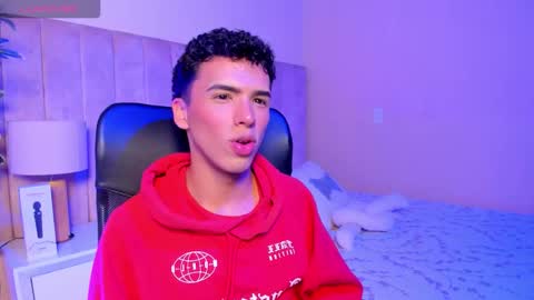 Snapshot of seab_trooy chatting on 11-15-25, 05:27 SEAN online show from 11-15-25, 05:27