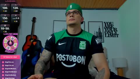 Snapshot of sean_carrera69 chatting on 12-12-24, 07:59 Sean Carrera online show from 12-12-24, 07:59