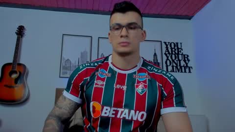 Snapshot of sean_carrera69 chatting on 01-07-25, 09:35 Sean Carrera online show from 01-07-25, 09:35