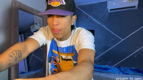 Snapshot of sean_scoth2 chatting on 12-16-24, 04:16 Sean Scoth online show from 12-16-24, 04:16