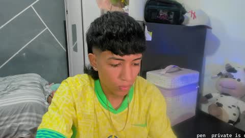 Snapshot of sean_scoth2 chatting on 12-21-24, 09:36 Sean Scoth online show from 12-21-24, 09:36