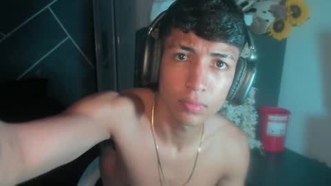 Snapshot of sean_scoth2 chatting on 01-20-25, 06:53 Sean Scoth online show from 01-20-25, 06:53