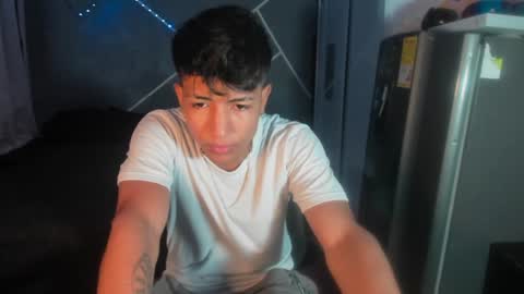 Snapshot of sean_scoth2 chatting on 01-22-25, 11:32 Sean Scoth online show from 01-22-25, 11:32