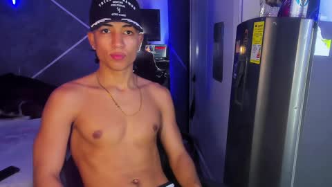 Snapshot of sean_scoth2 chatting on 02-19-25, 02:44 Sean Scoth online show from 02-19-25, 02:44