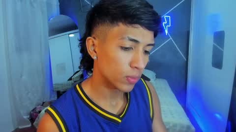 Snapshot of sean_scoth2 chatting on 02-23-25, 05:01 Sean Scoth online show from 02-23-25, 05:01