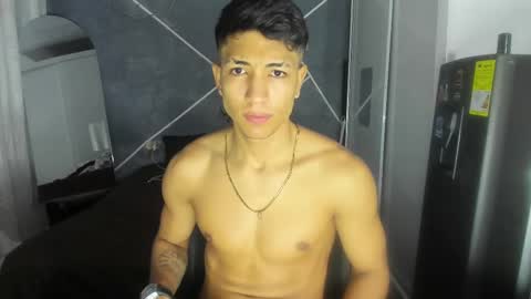 Snapshot of sean_scoth2 chatting on 03-10-25, 10:59 Sean Scoth online show from 03-10-25, 10:59