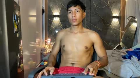 Snapshot of sean_scoth2 chatting on 02-10-26, 08:51 Sean Scoth online show from 02-10-26, 08:51