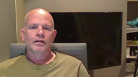 Snapshot of seargents chatting on 10-21-25, 12:28 seargents online show from 10-21-25, 12:28