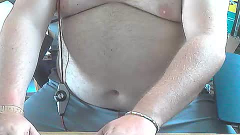 Snapshot of seathrough chatting on 06-22-26, 08:11 Falco J online show from 06-22-26, 08:11
