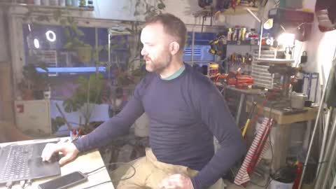 Seattlemanwhore online show from 11-14-25, 03:55