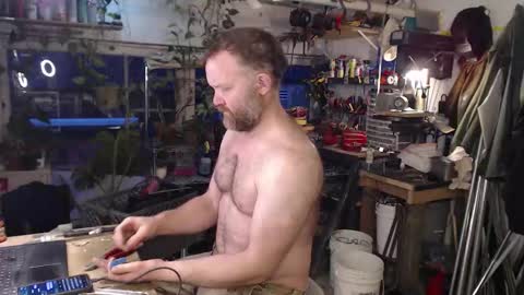 Seattlemanwhore online show from 12-19-25, 03:52