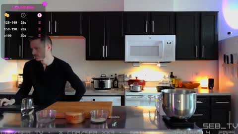 Snapshot of seb_tv chatting on 01-04-25, 08:48 Sebastian online show from 01-04-25, 08:48