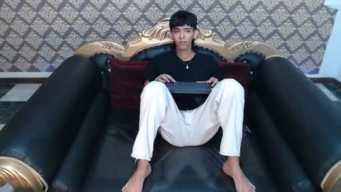 Snapshot of sebas_cat chatting on 09-11-25, 11:27 Sebastian Alvarez online show from 09-11-25, 11:27