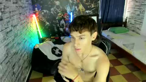 sebas jusa online show from 06-08-26, 01:00