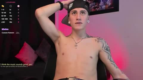 Snapshot of sebas_maverick chatting on 10-26-25, 12:49 Sebastian online show from 10-26-25, 12:49