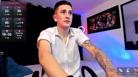 Snapshot of sebas_maverick chatting on 11-08-25, 02:01 Sebastian online show from 11-08-25, 02:01