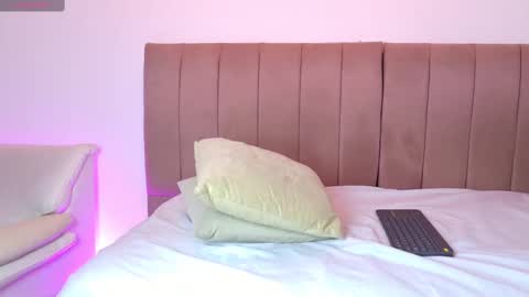 Snapshot of sebas_n_aly chatting on 09-11-25, 08:09 ely online show from 09-11-25, 08:09