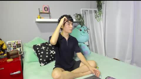 Snapshot of sebas_rosse chatting on 06-02-26, 11:18 sebastian online show from 06-02-26, 11:18