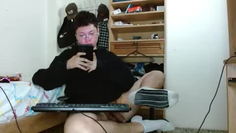 Snapshot of sebasslops chatting on 02-12-25, 11:20 Sebas online show from 02-12-25, 11:20