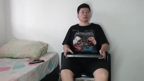 Snapshot of sebasslops chatting on 03-03-25, 06:55 Sebas online show from 03-03-25, 06:55