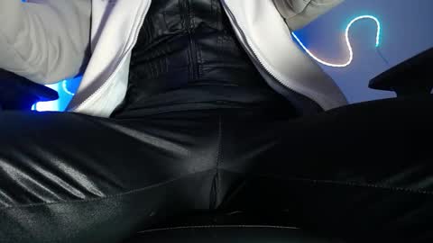 Sebastian online show from 11-24-25, 10:15