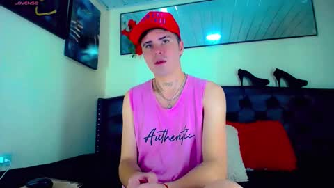 Sebastian online show from 11-06-25, 06:53