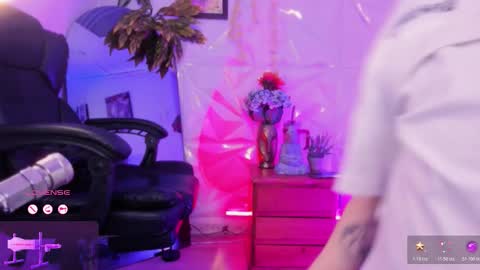 Snapshot of sebastianhilton chatting on 02-18-26, 07:32 . INDEPENDENT MODEL online show from 02-18-26, 07:32