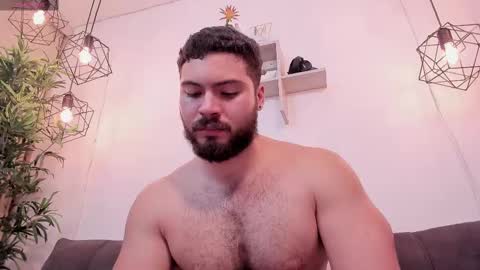 Instagram jeanpaulfit  online show from 03-07-25, 10:32