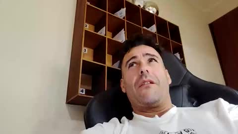 Snapshot of sebatorlop chatting on 02-26-26, 01:04 Sebastian Torres Lpez online show from 02-26-26, 01:04