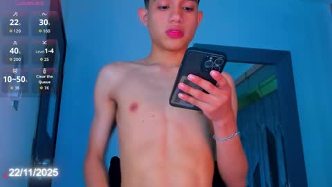 Sebastian online show from 11-22-25, 08:52