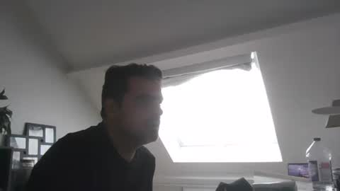 Snapshot of sebix9206 chatting on 10-08-25, 03:53 sebix9206 online show from 10-08-25, 03:53