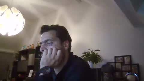 Snapshot of sebix9206 chatting on 10-29-25, 08:32 sebix9206 online show from 10-29-25, 08:32