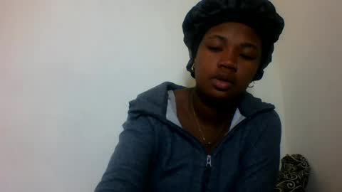 Snapshot of secil3274 chatting on 07-05-26, 04:30 secil3274 online show from 07-05-26, 04:30