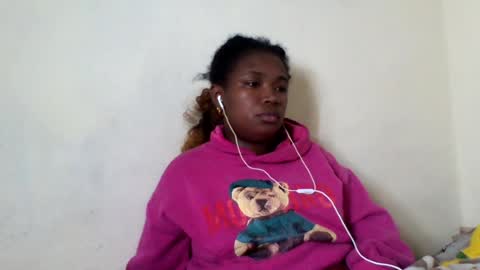 Snapshot of secil3274 chatting on 07-08-26, 08:02 secil3274 online show from 07-08-26, 08:02