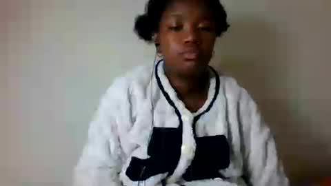 Snapshot of secil3274 chatting on 07-19-26, 12:09 secil3274 online show from 07-19-26, 12:09