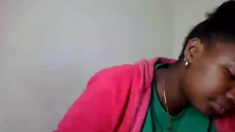 Snapshot of secil3274 chatting on 07-21-26, 08:38 secil3274 online show from 07-21-26, 08:38