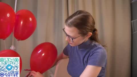 Snapshot of second_aid chatting on 02-14-25, 02:18 Brenda online show from 02-14-25, 02:18