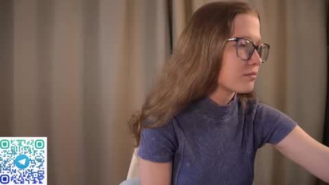 Snapshot of second_aid chatting on 03-06-25, 02:19 Brenda online show from 03-06-25, 02:19