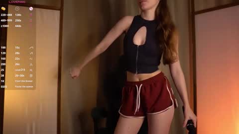 Snapshot of second_aid chatting on 09-25-25, 04:21 Brenda online show from 09-25-25, 04:21