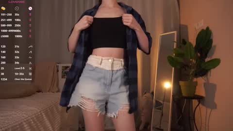 Snapshot of second_aid chatting on 11-24-25, 04:18 Brenda online show from 11-24-25, 04:18