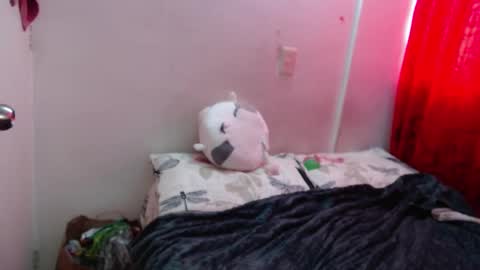 Snapshot of secret_pussy_small chatting on 11-05-25, 05:02 gabrielaaa online show from 11-05-25, 05:02