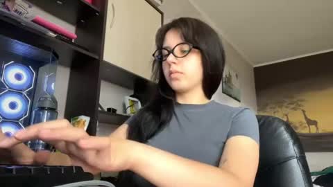 secret_vanilla_ online show from 07-03-26, 12:22