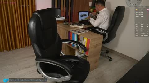 Snapshot of secretary_bj chatting on 05-23-26, 02:06 secretary_bj online show from 05-23-26, 02:06
