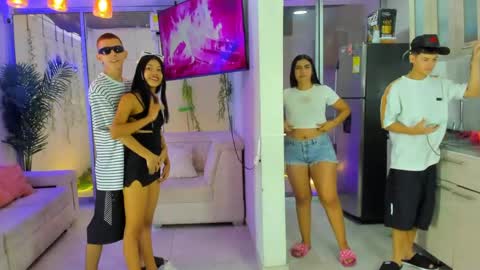Snapshot of secrethause71605 chatting on 05-16-26, 09:13 NIKOL online show from 05-16-26, 09:13