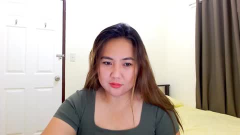 Snapshot of secretlover010101 chatting on 12-17-24, 02:12 MILAN online show from 12-17-24, 02:12