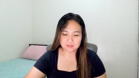 Snapshot of secretlover010101 chatting on 03-04-25, 05:32 MILAN online show from 03-04-25, 05:32