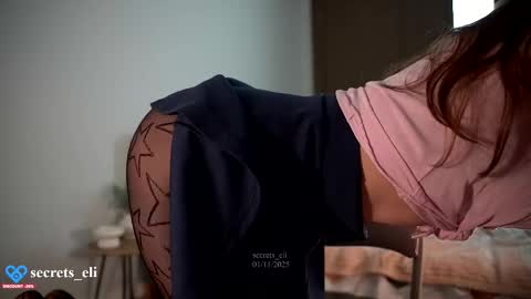 Snapshot of secrets_eli chatting on 11-01-25, 01:24 Eliz online show from 11-01-25, 01:24