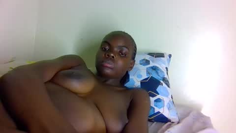 Snapshot of secretseductres chatting on 04-18-26, 07:18 secretseductres online show from 04-18-26, 07:18