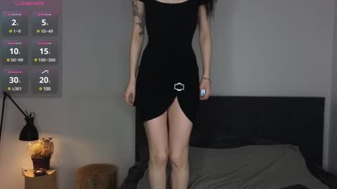 Snapshot of seduced_by_sara chatting on 12-27-24, 09:22 Sara online show from 12-27-24, 09:22